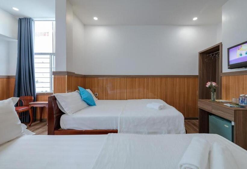 هتل Khách Sạn Hiệp Phong