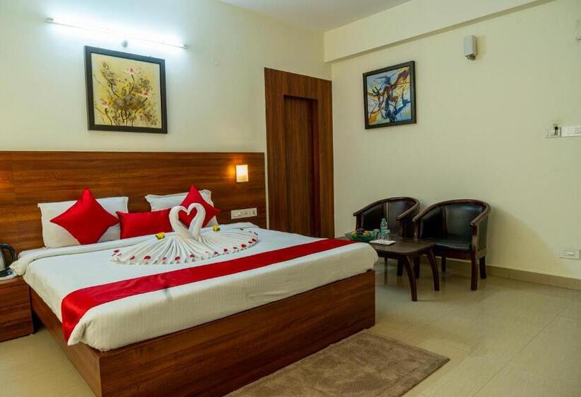 בית מלון כפרי Krrish Inn   Ameerpet, Hyderabad