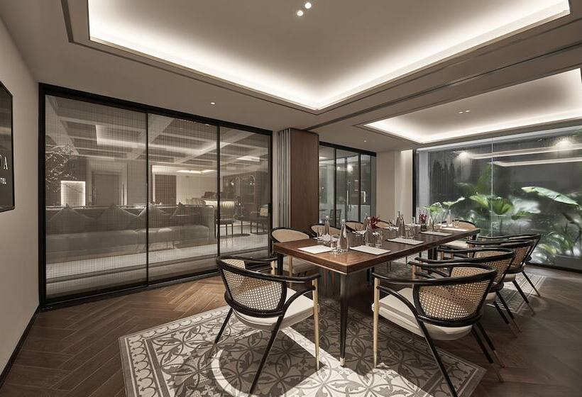 هتل La Siesta Premium Saigon Central