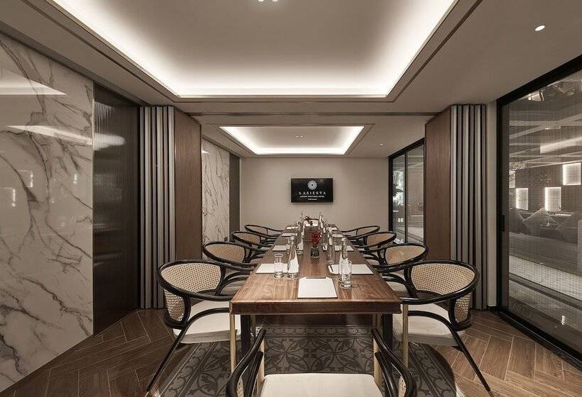 هتل La Siesta Premium Saigon Central