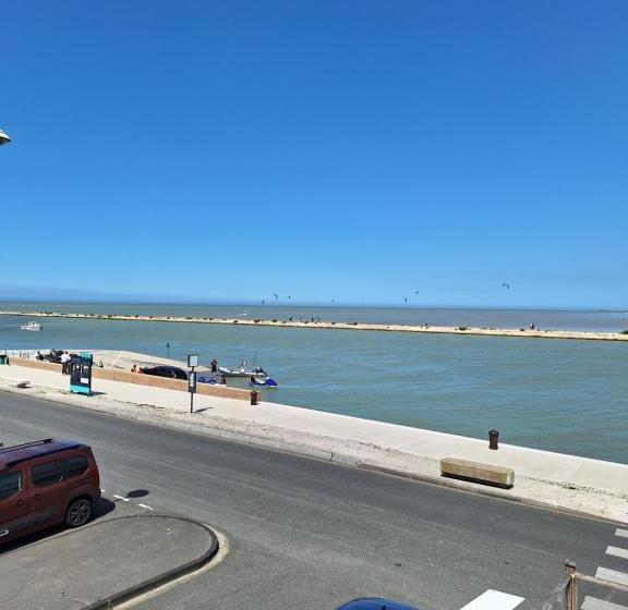 호텔 Le Goûvern Ail