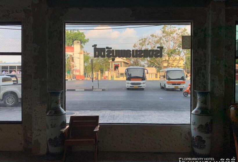 فندق โรงเเรมลพบุรีซิตี้ Lopburi City