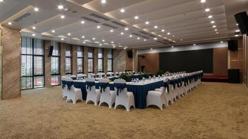 هتل Marina Ha Long