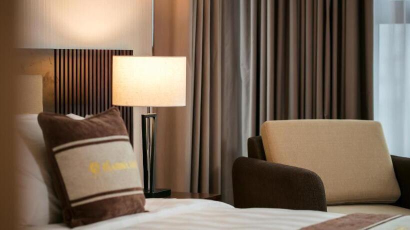 هتل Marina Ha Long