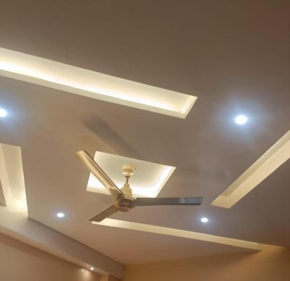 ホテル Mrjaiswaldharmshala