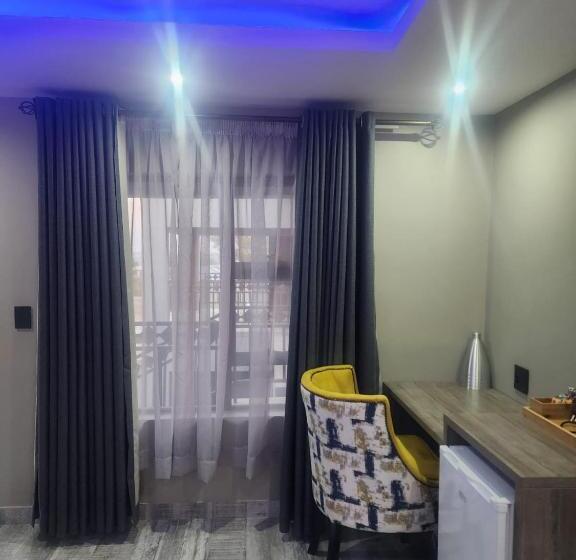 בית מלון כפרי Nyamankulu Guest Lodge