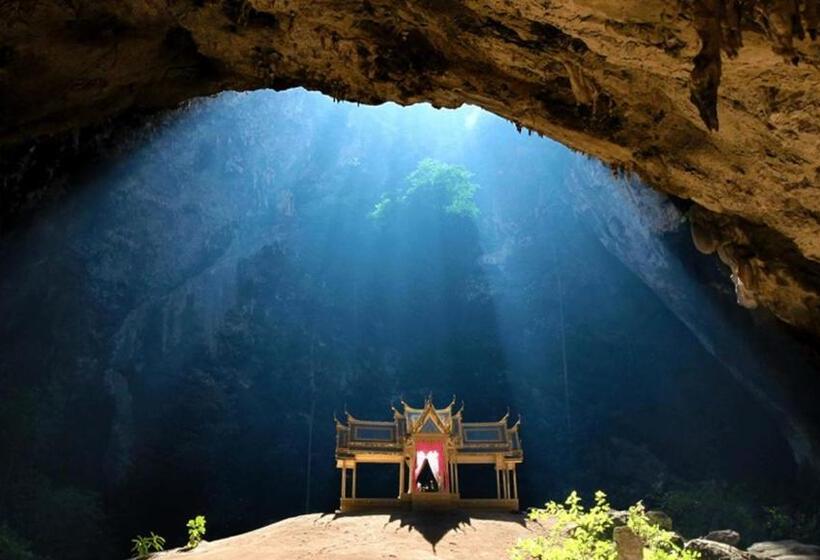 Hotel Oyo 949 Sansuk Resort Paknampran