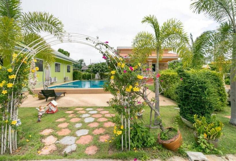 בית מלון כפרי Oyo 949 Sansuk Resort Paknampran