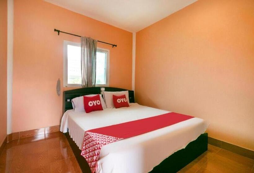 בית מלון כפרי Oyo 949 Sansuk Resort Paknampran