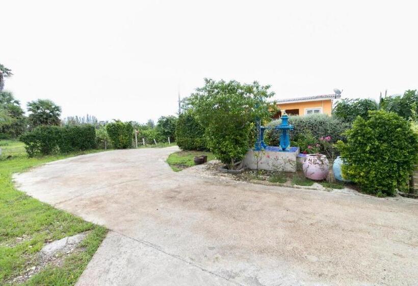 Hotel Oyo 949 Sansuk Resort Paknampran