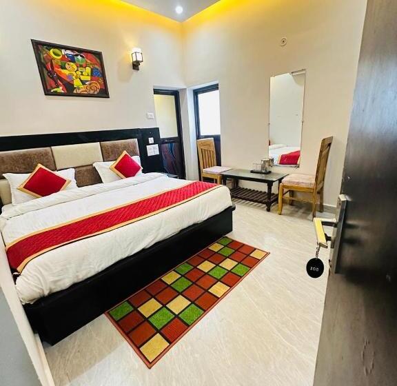 Psr Prem Shobha Residency ! Varanasi Fully Air Conditioned Hotel At Prime Location With Off Site P