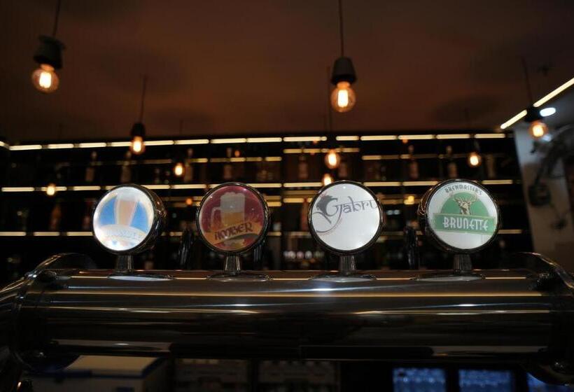 בית מלון כפרי Seven Star