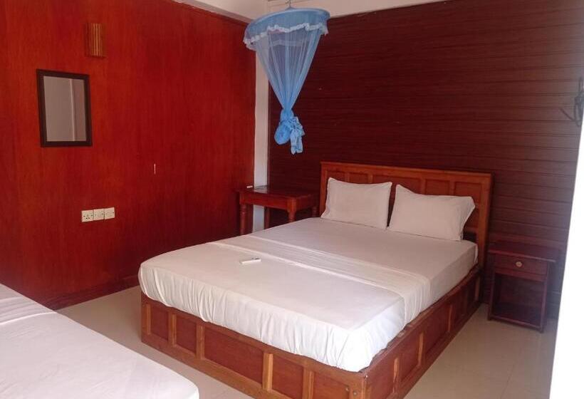 בית מלון כפרי Silver Beach