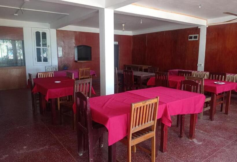 בית מלון כפרי Silver Beach