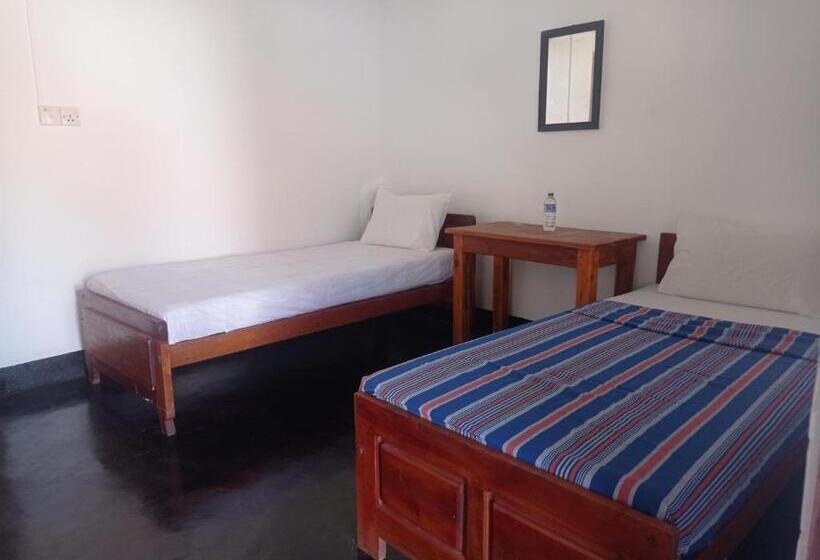 בית מלון כפרי Silver Beach