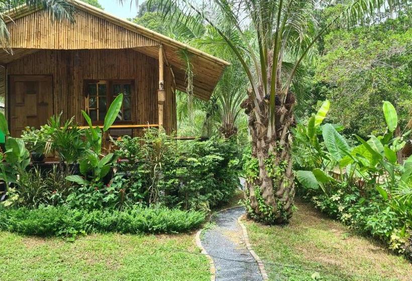 호텔 Tee Bungalow In The Jungle
