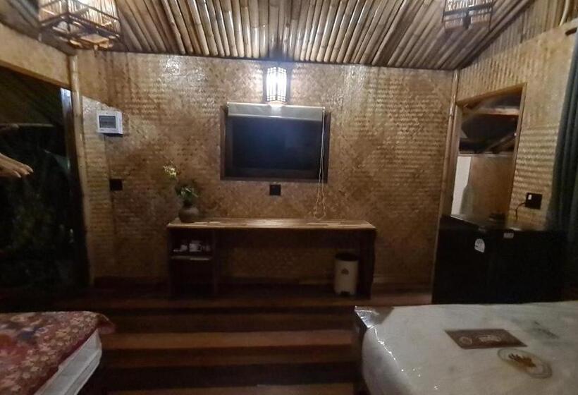호텔 Tee Bungalow In The Jungle
