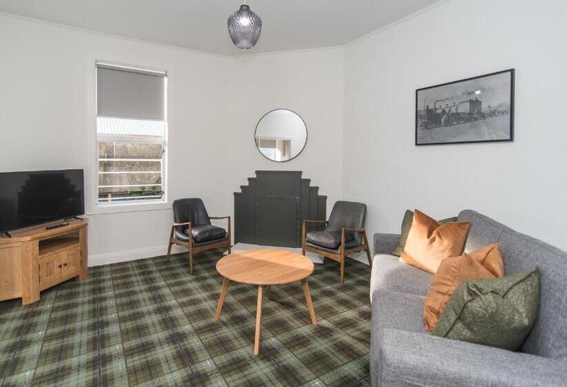 בית מלון כפרי The Fort Guesthouse Timaru