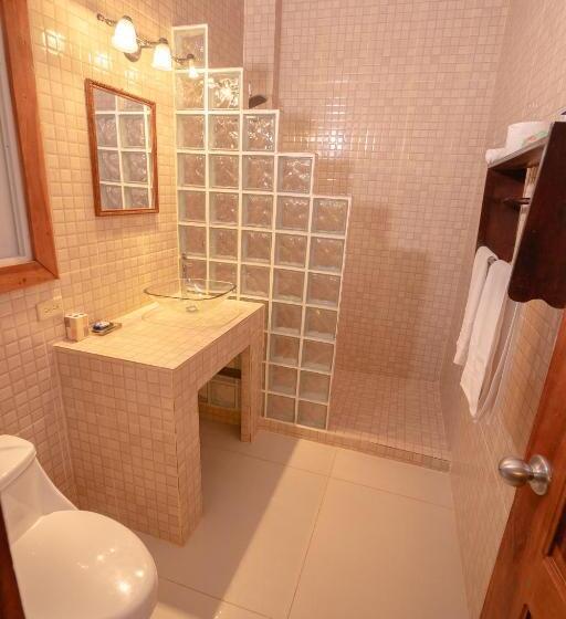 فندق The Monkey Bowl Boutique Skate