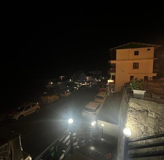 فندق The Royal Fateh Inn