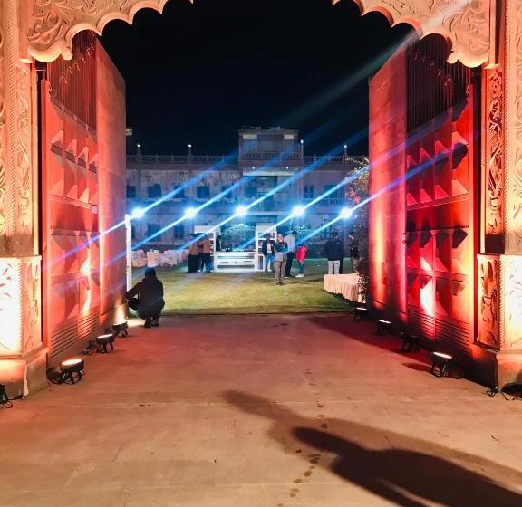 Hotel The Shakti Rocks