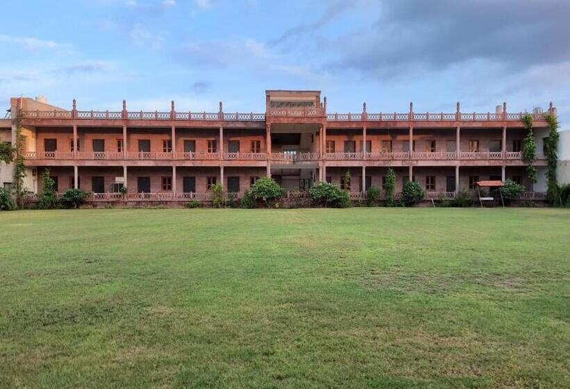 Hotel The Shakti Rocks