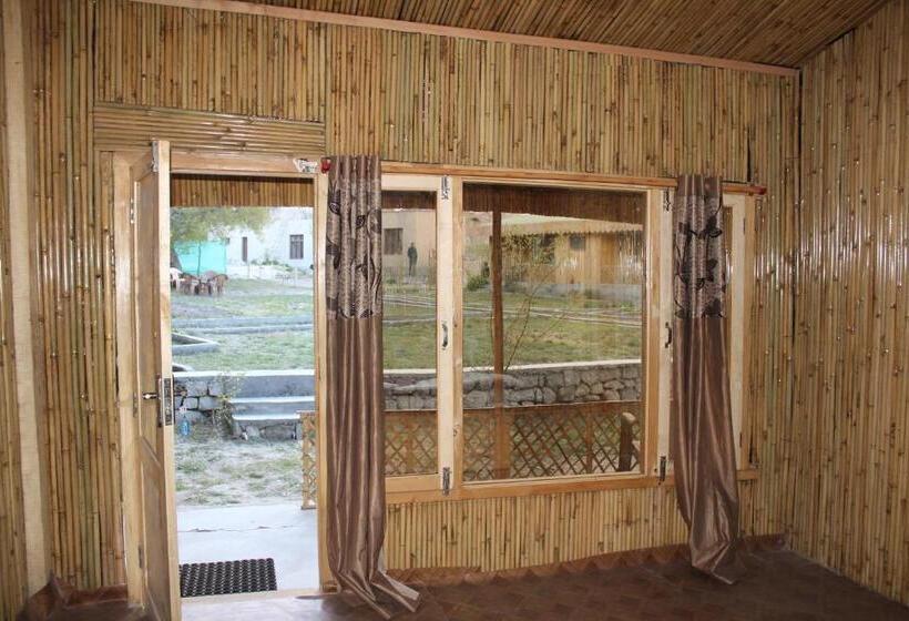 בית מלון כפרי The Sylvan Hut