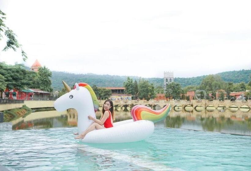 호텔 The Verona At Tub Lan