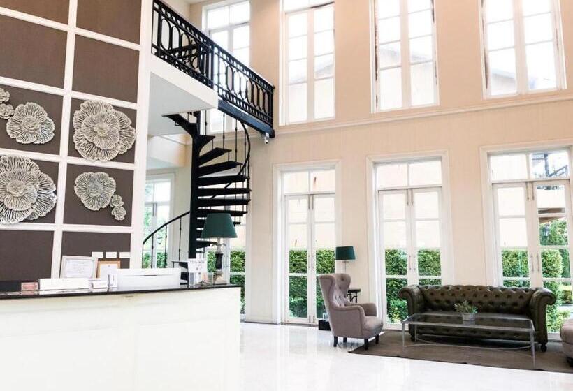 ホテル The Verona At Tub Lan