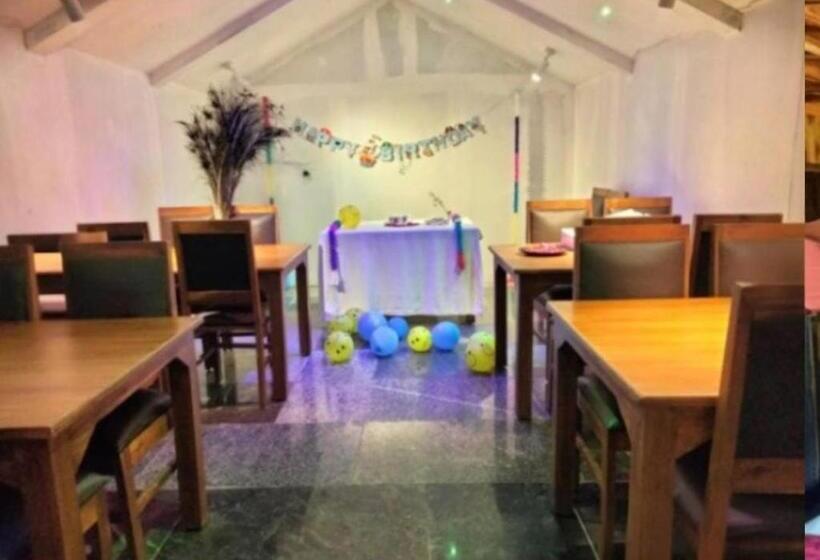 فندق Tree Elanza