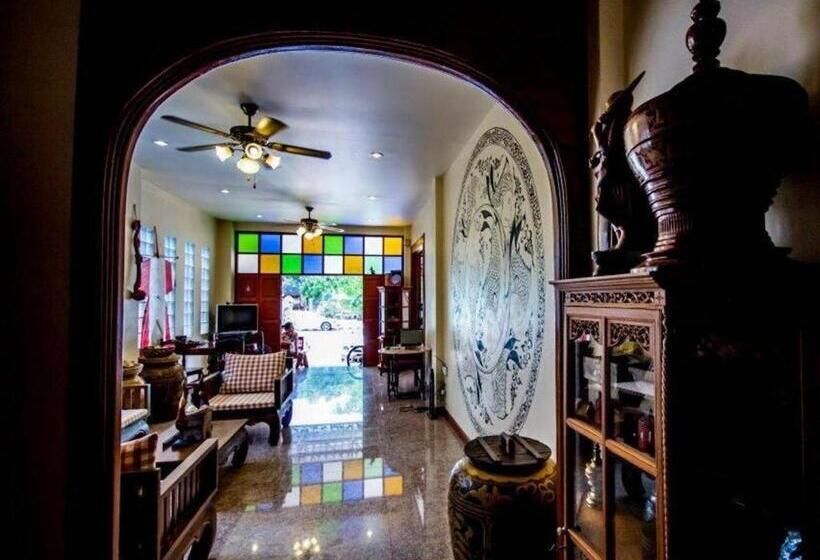 فندق Wake Up At Muang Kao Boutique