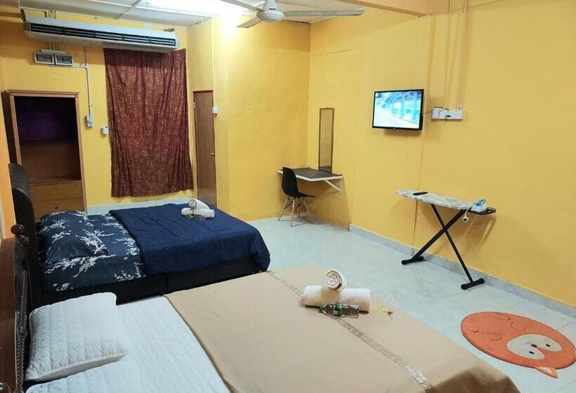 Irama Resort Amir Yjs , Pantai Irama Bachok