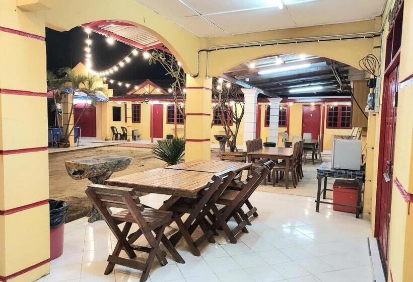 Irama Resort Amir Yjs , Pantai Irama Bachok