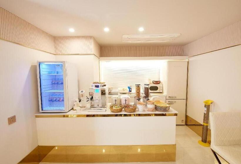 汽车旅馆  Denbasta Hotel Whamyung