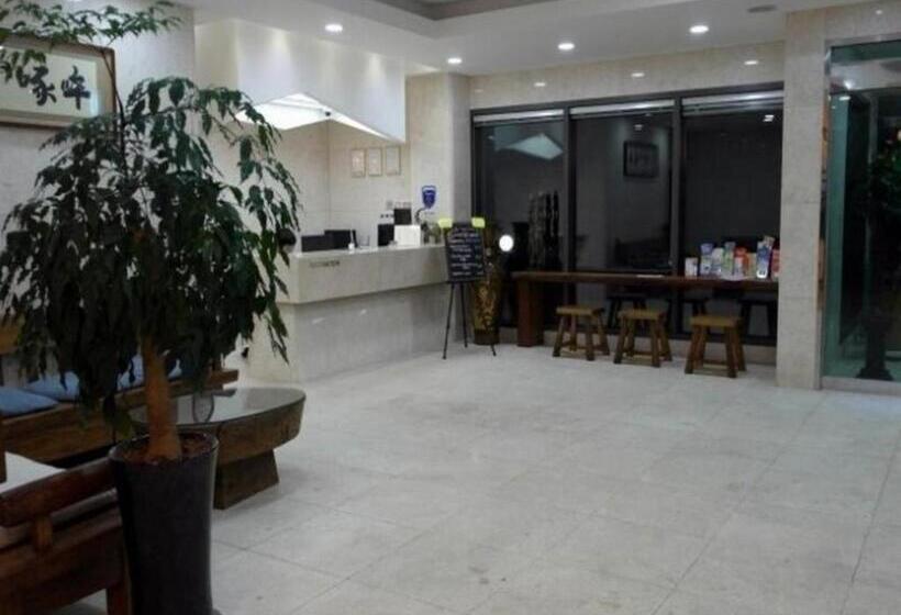 فندق على الطريق Oslo