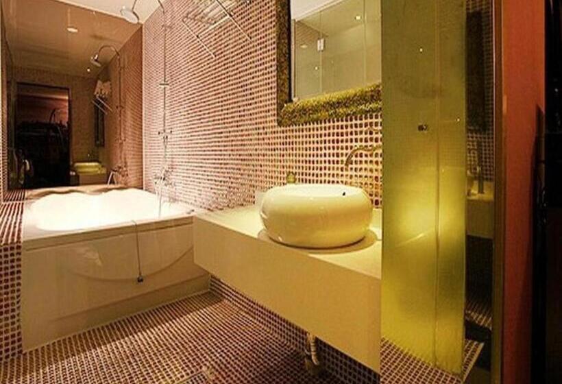 汽车旅馆  Sungshin Women S University Brown Dot