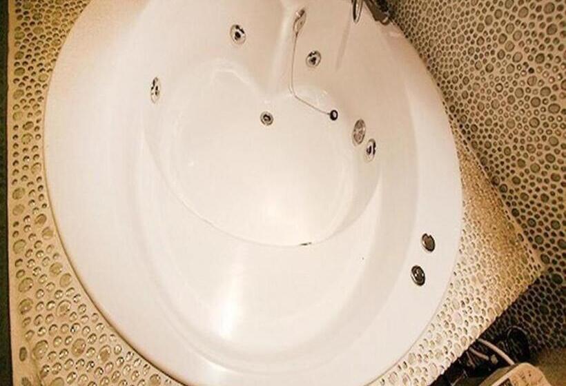 汽车旅馆  Sungshin Women S University Brown Dot