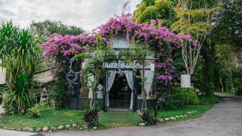 Natural Park Resort De Wang Thong