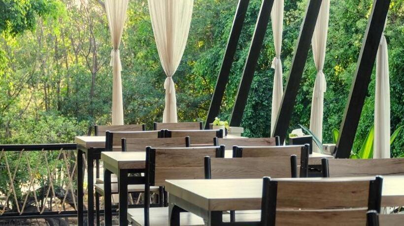 Natural Park Resort De Wang Thong