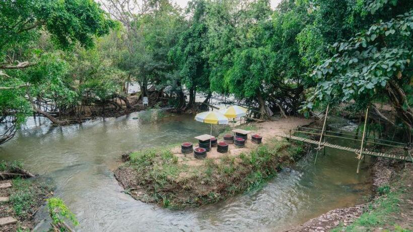 Natural Park Resort De Wang Thong