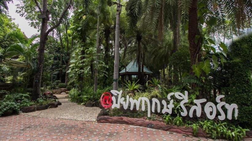 Oyo 987 Piyapruk Resort