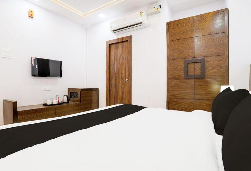 Oyo Hotel Lords Valley