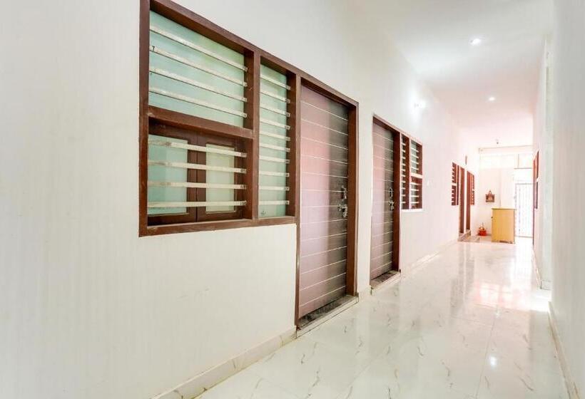 בית מלון כפרי O Met City