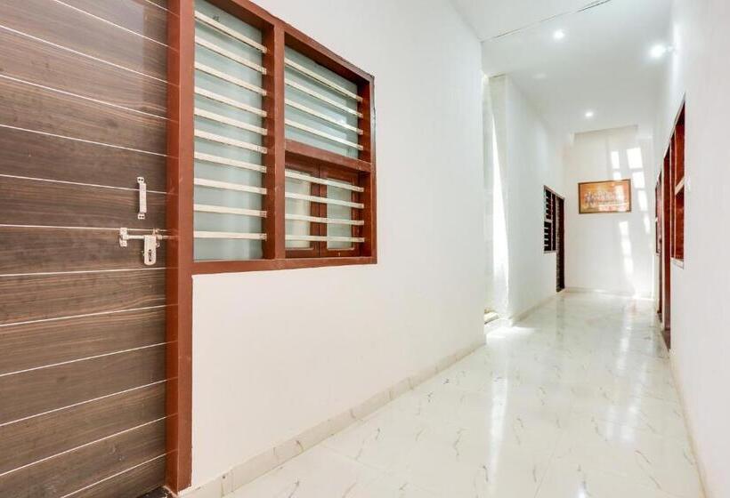 בית מלון כפרי O Met City