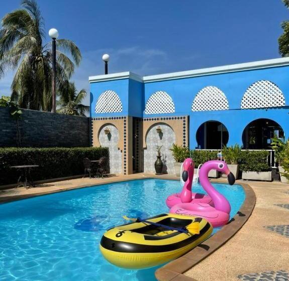 Pearl By The Sea Resort