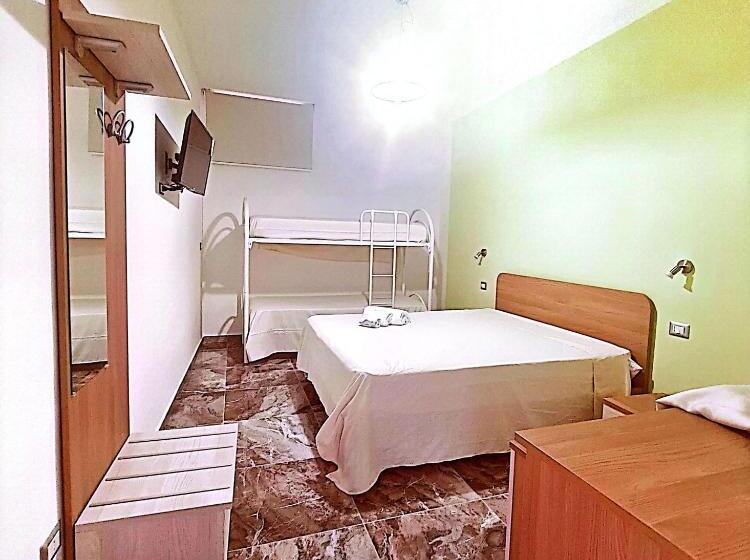 פנסיון Affittacamere Miramare