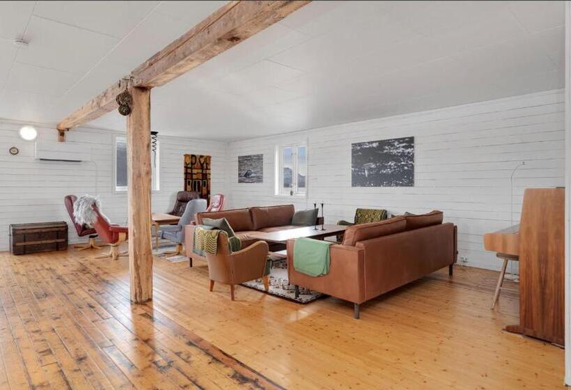 Пансион Arctic Ocean Lodge