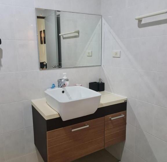 膳宿费 Baan Leelawadee