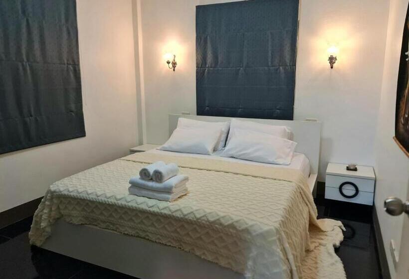 膳宿费 Baan Leelawadee