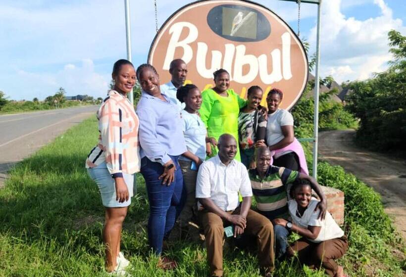 پانسیون Bulbul Safaris Lodge